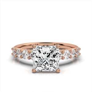 Anillo de Compromiso Cristiano Radiant Personalizado de Oro Sólido de 14K con Certificado IGI, Joyería Fina Clásica con Diamante de Corte Princesa de 2ct para Boda - Product Image 2