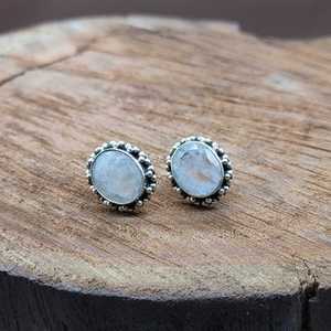 Boucles d'oreilles en pierre de lune arc-en-ciel Bijoux en pierres précieuses à facettes Goujons en argent sterling faits à la main avec diamant et perle Rainbo unique - Product Image 2