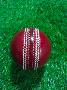 Pelota de Críquet de Cuero de Alta Calidad con Costura Resistente para Entrenamiento en Interiores y Exteriores, Coaching y Críquet Escolar - Product Image 5