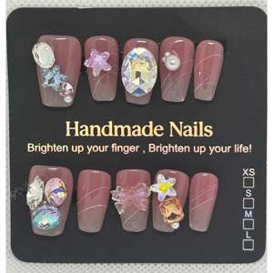 Unghie artificiali di medie dimensioni per casa delle bambole - Product Image 1