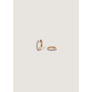 ต่างหูเพชรทรงห่วงแบบ Huggie - Product Image 1