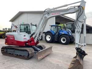 Mini-excavatrice sur chenilles Takeuchi TB290-2, cabine blanche et rouge, chenilles, moteur diesel 24 CV, godet de 0,12 m, TB230 TB135 - Product Image 4