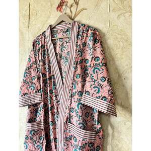 Robe kimono en coton à fleurs, respirante et élégante pour les occasions de loisirs - Product Image 2