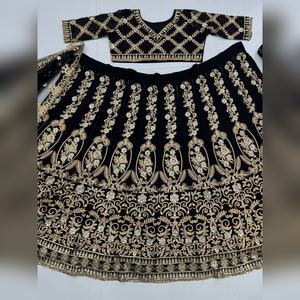 Conjunto de lehenga choli de fiesta de alta calidad mf113 en georgette con lentejuelas, semi-confeccionado, estilo nupcial, con dupatta y blusa elaboradas. - Product Image 5