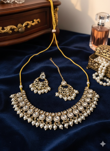 Conjunto de Joyería de Piedras Kundan con Baño Antiguo para Fiestas, Diseño Tradicional, Hermoso Diseño Simple, Gargantilla y Aretes para Mujer - Product Image 1