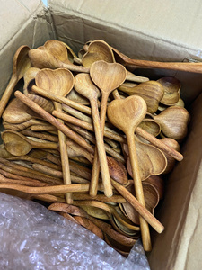 Cuillère en bois artisanale du Vietnam, bois naturel, cuisine, export en vrac - Product Image 6
