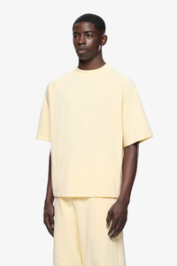 T-shirts amples et élégants en polyester uni pour hommes et femmes, personnalisables, confortables, adaptés à la mode de rue et aux sorties décontractées - Product Image 3