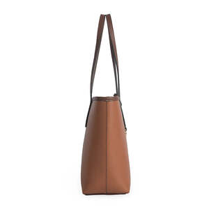 Borsa a Spalla Strutturata in Vera Pelle Dollaro - Made in Italy - Art. 26053 - Product Image 4