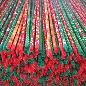 Palos de escoba de madera de eucalipto vietnamita con tapa de plástico-Mangos de fregona de madera para Herramientas de limpieza - Product Image 4