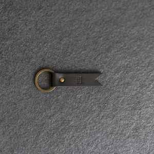 Porte-clés en cuir Vintage Crazy Horse Logo Porte-clés personnalisé pour hommes et femmes LKC-0076 - Product Image 1