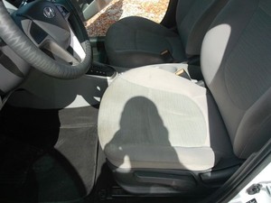 ฮุนได เอซเซนท์ เอสอี แฮทช์แบ็ก 4 ประตู ปี 2017 สภาพดีเยี่ยม เกียร์อัตโนมัติ - Product Image 2