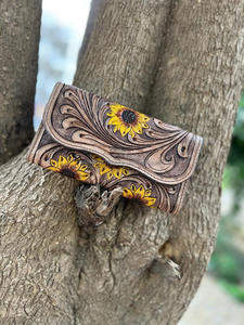 Nouveau Style occidental couleur usiné en relief tournesol imprimé pochette en cuir femmes concepteur vente chaude en cuir usiné embrayages à la mode - Product Image 6