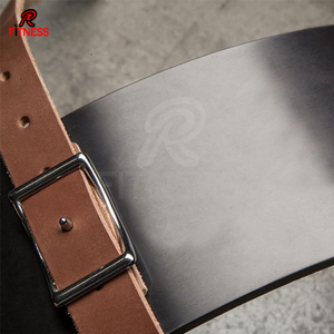Sangle de musculation en cuir et aluminium personnalisable avec logo couleur RC Fitness Wear - Légère et réglable pour les exercices du biceps - Product Image 2