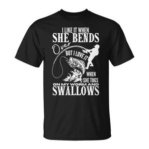 T-shirt personalizzabile con stampa 'I Love IT When She Bends Over' per promozioni - Product Image 1