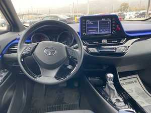 Véhicules hybrides Toyota Prius Prime d'occasion à vendre avec options de personnalisation - Product Image 4