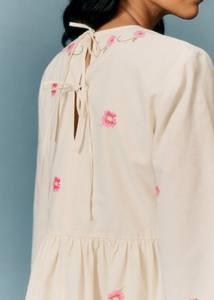 เดรสสั้นทรงเอไลน์สไตล์วินเทจของผู้หญิง100% ผ้าฝ้ายแขนยาวปักลายดอกไม้เสื้อผ้าลำลองแนวหวาน - Product Image 5