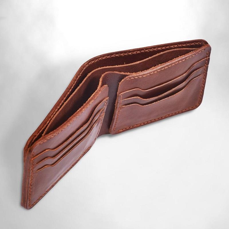 สีน้ำตาล