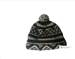 Gorro de Orejeras Unisex de Lana 100% Tejido a Mano en Nepal para Adultos, Estilo Invernal para Deportes y Fiestas - Product Image 2