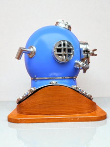 Casco de Buceo Vintage de Latón Azul Cielo, Pieza Decorativa |   Casco de Buceo Náutico Antiguo para Aguas Profundas - Product Image 2