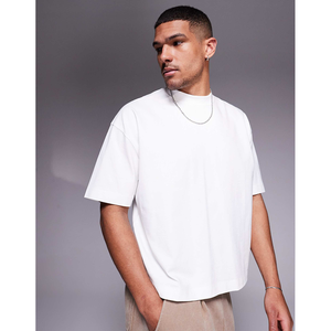 Camiseta de verano de alta calidad con logotipo de color personalizado OEM para hombre Camiseta de verano refrescante con cuello falso y hombros caídos para hombre - Product Image 1