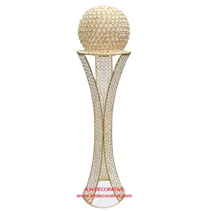 Lüks pahalı yüksek kaliteli dekorasyon Trophy şekil kristal boncuklu T mumluk satılık