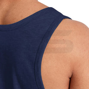 Camiseta sin mangas informal sin mangas con logotipo personalizado para hombre, chaleco de gimnasio transpirable de secado rápido, ropa de fitness muscular de talla grande al por mayor - Product Image 5