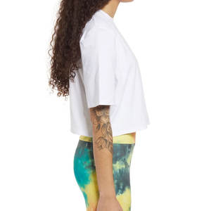 Top Corto Personalizado para Mujer, Diseño 2026, para Uso en Exteriores, Color Personalizado, Cómodo - Product Image 4