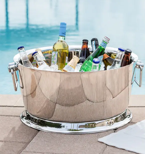 ถังน้ำแข็งโลหะหุ้มลายหนังจระเข้เทียมสุดหรู สไตล์หรูหราสำหรับบาร์ในบ้านของคุณ มีจำหน่ายที่จุดชำระเงิน - Product Image 4