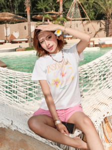 เสื้อยืดผ้าฝ้าย100% สั้นสำหรับผู้หญิงลายดอกเข้ารูปหวานฤดูร้อนโลโก้ตามสั่งปักระบายอากาศได้ดี - Product Image 4