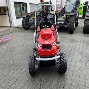 NUEVO Tractor Cortacésped HERCULES HXT 923 4WD NEO de 23 HP con Transmisión por Engranajes - Product Image 1