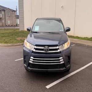 EXCELENTE ESTADO Toyota Highlander LE 2019 - Product Image 1