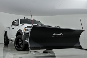 (W&T) PROMO Ventes Camionnette 4x4 d'occasion 2020 RAAM 2500 Tradesman - COMME NEUF avec charrue à neige - Product Image 3