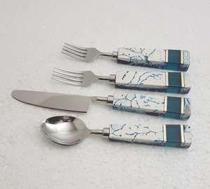 Ensemble de couverts en acier inoxydable luxueux avec des poignées design en résine, cadeaux de pendaison de crémaillère, ensemble de couverts avec poignées en résine - Product Image 4