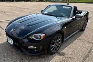 Auto Usado Confiable, Fiat 124 Spider Abarth 2017 - Product Image 2