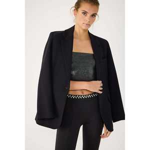 Top Corto Sin Tirantes de Tela Brillante - Product Image 1