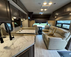 Vente en gros de caravanes de voyage légères et imperméables Nexus RV Triumph 30TSC d'occasion 2019 2020 avec capacité de couchage pour 7 personnes disponibles - Product Image 2