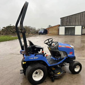 ISEKI TXG237 Tracteur agricole compact avec chargeur à fixation rapide et godet 4WD 22HP Moteur diesel 540 PTO 3 points d'attelage - Product Image 1