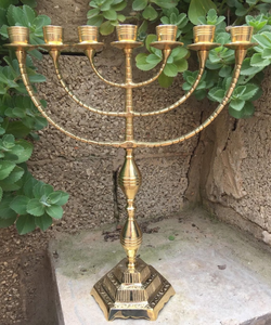 Chandelier Menorah, décoration de Noël, centre de table de mariage, bougeoir, décoration de table à domicile, fabriqué en Inde - Product Image 2