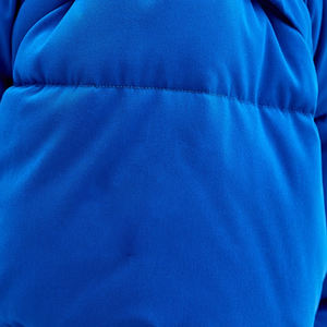 เสื้อแจ็คเก็ตพัฟเฟอร์สีน้ำเงินคุณภาพสูง น้ำหนักเบา ดีไซน์ดีที่สุดสำหรับผู้ชาย พิมพ์โลโก้แบบมืออาชีพตามสั่ง ขายส่ง ปี 2026 - Product Image 3