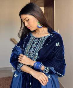 Precio al por mayor, diseñador indio exclusivo pesado, Lahenga Choli Dupatta, ropa de boda tradicional india pakistaní Surat - Product Image 4