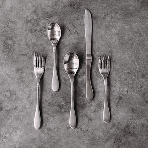 Juego de cubiertos de madera plateada de estilo nórdico de acero inoxidable de lujo más vendido, juego de cucharas duraderas de primera calidad, fiesta elegante de forma larga - Product Image 5