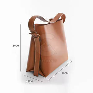 Nuevo estilo de cuero Pu bolsos de mano señoras nueva gran oferta de gran capacidad mujeres señoras diseñador bolsos de mano para la venta hecho en Pakistán - Product Image 4