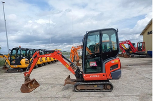 Miniexcavadora Kubota KX015-4 de 1.5 Toneladas con 3 Cucharones, Orugas Hidráulicas, Cabina Cerrada, Capacidad de Cucharón de 0.03m³, Alta Capacidad de Excavación - Product Image 5