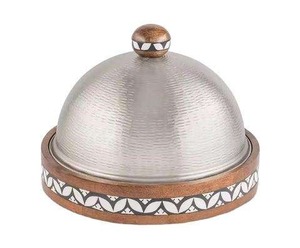Olla Caliente Árabe de Metal con Base de Madera y Tapa de Acero Inoxidable, Cacerola de Lujo Antiadherente y Aislada para Hoteles y Fiestas de Boda - Product Image 1