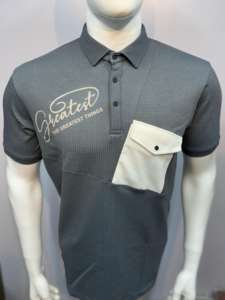 Camiseta de algodón ecológica para hombre Camiseta de uso diario sostenible y cómoda con colocación de logotipo frontal - Product Image 2