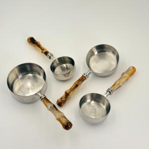 Accesorios de Cocina, Utensilios de Cocina Duraderos, Juego de 4 Tazas Medidoras de Acero Inoxidable con Mango de Resina de Diseño - Product Image 2