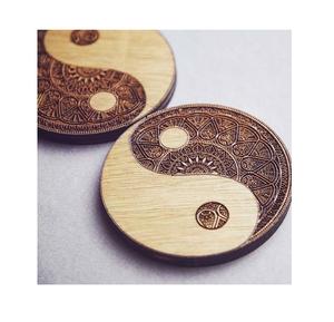 Juego de Posavasos de Madera Ecológicos Hechos a Mano con Forma Única, Estilo Vintage, Tamaño Personalizado - Product Image 2