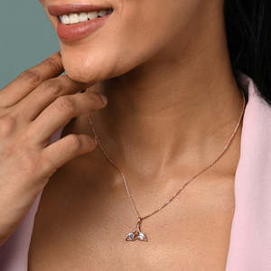 Colgante de Cola de Ballena Plateada en Cadena de Aleación de Zinc con Baño de Rodio, Acero Inoxidable Moderno con Perla, Joyería de Regalo - Product Image 3