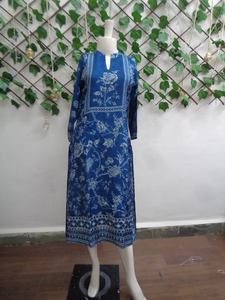 Vêtements ethniques indiens polyvalents à la mode Kurta imprimée numériquement pour la fête de mariage disponible au meilleur prix - Product Image 6