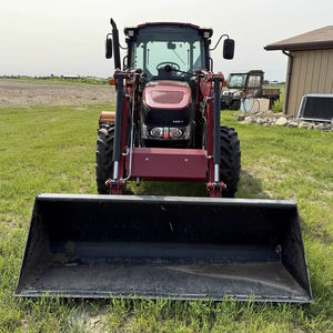 Tractor IH Farmall 75C 4WD 2021 con Caja de Cambios y Bomba - Alta Productividad para Trabajos Agrícolas y de Mantenimiento de Propiedades - Product Image 1